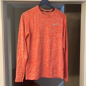 Nike Drifit Long Sleeve Shirt M